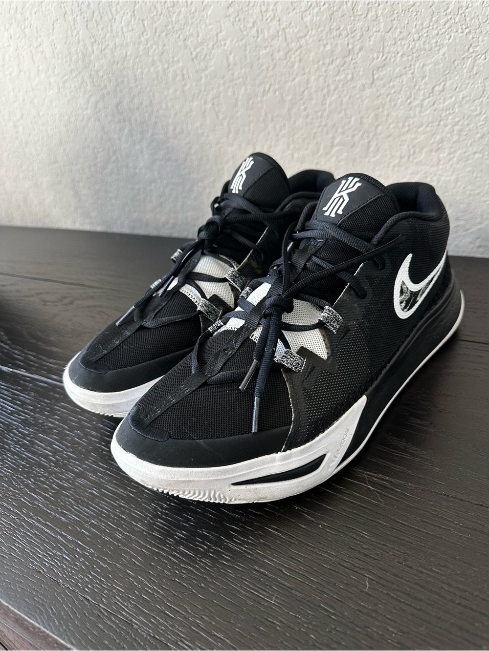 Nike Kyrie 6 Flytrap men’s basketball shoes black size 11